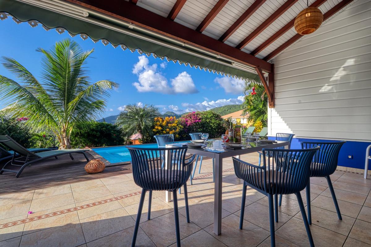 Location villa Martinique Terrasse et espace repas